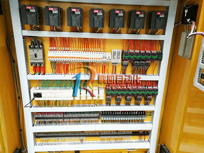 熱泵空調(diào)集成電箱